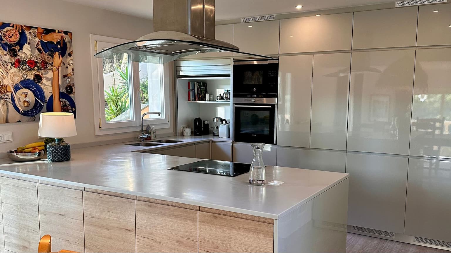 Beautiful Four Bedroom Villa in Sunny Costa Den Blanes - Gallery image 23