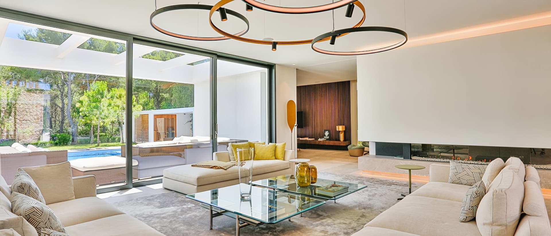 Modern Santa Ponsa Villa with Pool and Gym - Gallery image 13