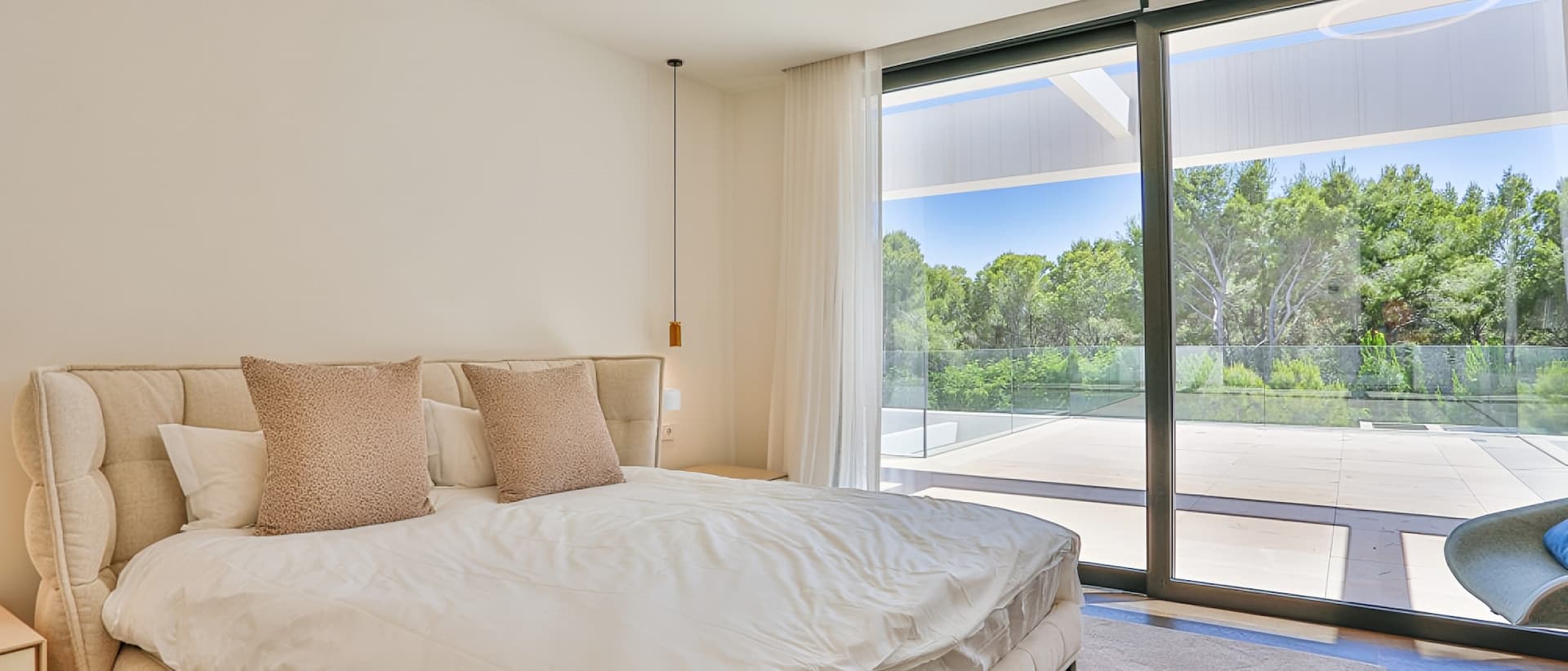 Modern Santa Ponsa Villa with Pool and Gym - Gallery image 15