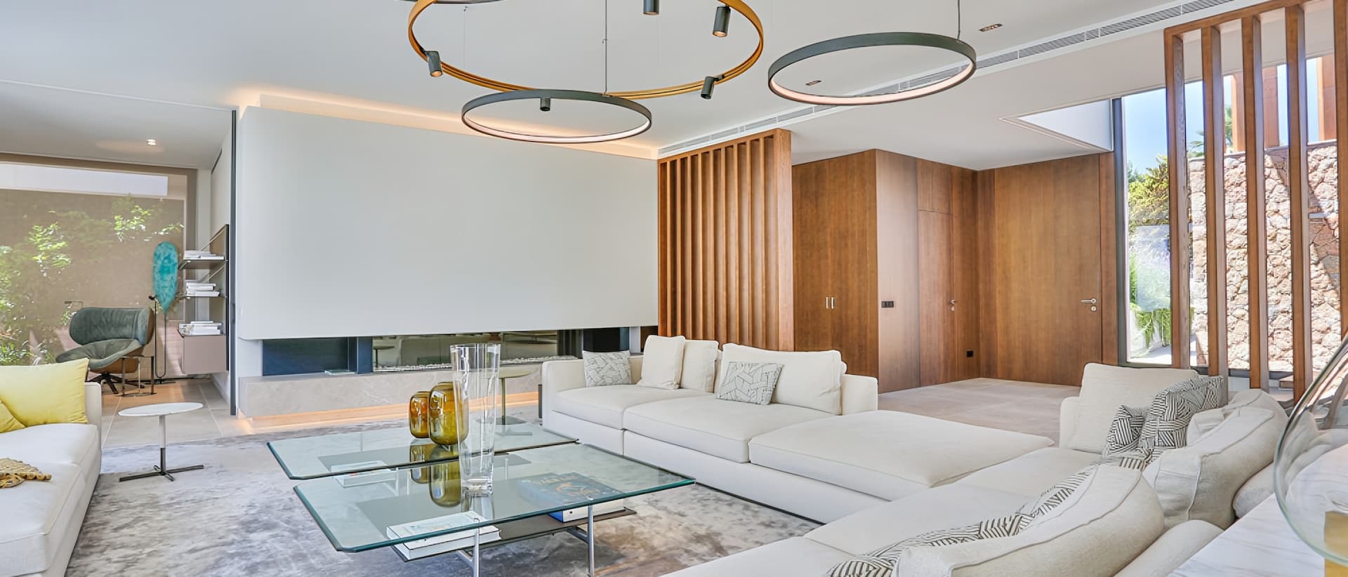 Modern Santa Ponsa Villa with Pool and Gym - Gallery image 12