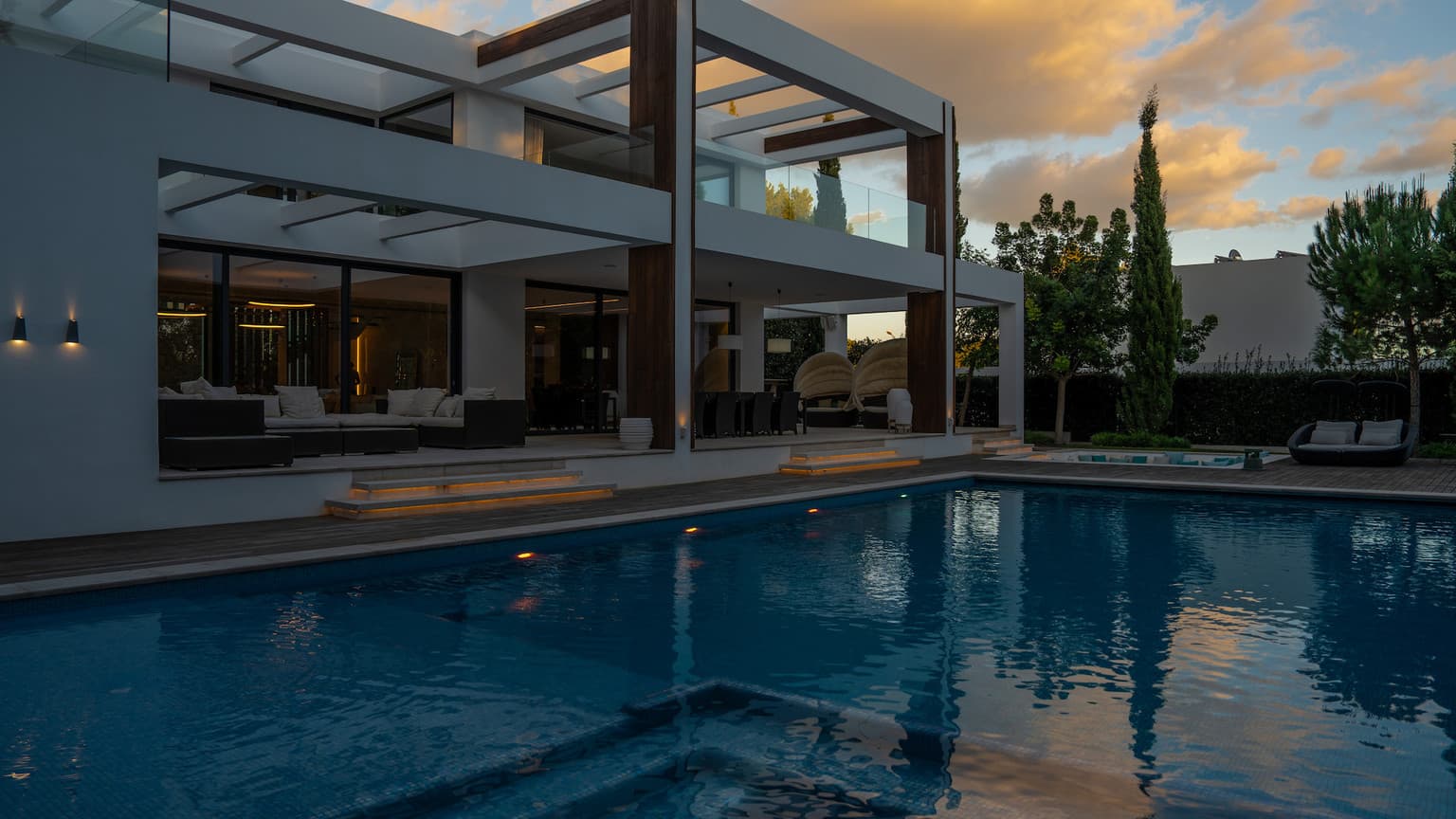 Modern Santa Ponsa Villa with Pool and Gym - Gallery image 1