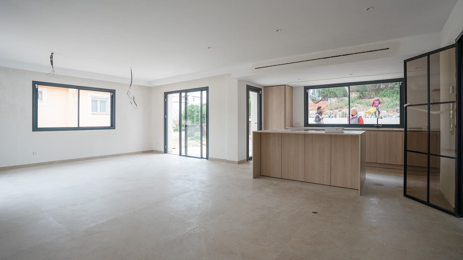 Elegant Mediterranean Villa with Pool – Walking Distance to the Beach - Gallery image 7