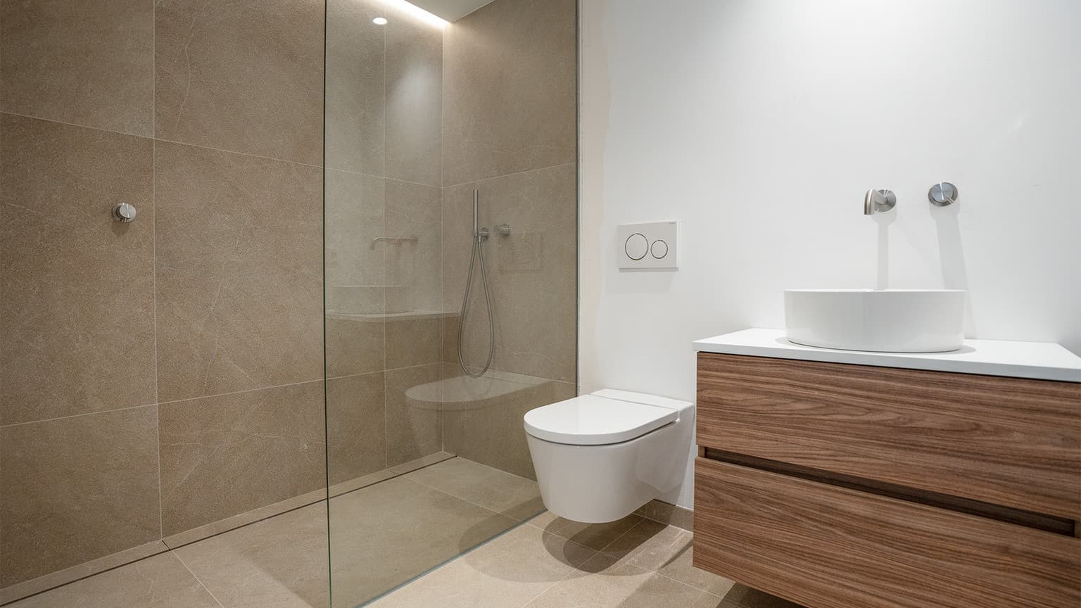 Elegant Mediterranean Villa with Pool – Walking Distance to the Beach - Gallery image 21