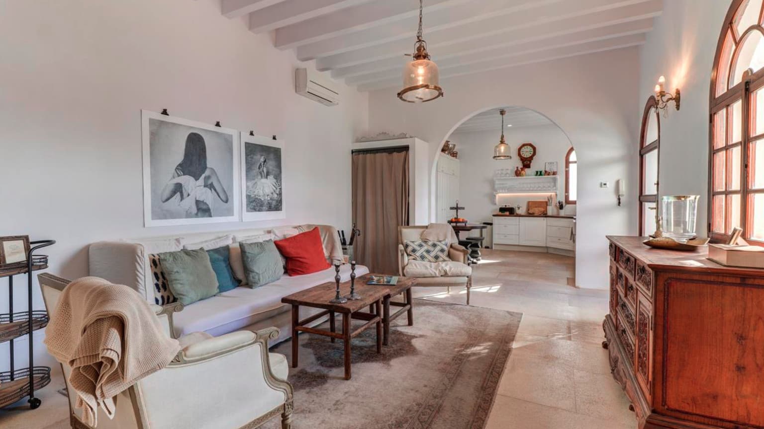 Spacious Mediterranean Villa in Palma Near the Beach - Gallery image 15