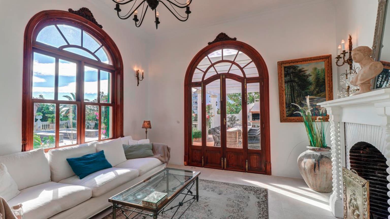 Spacious Mediterranean Villa in Palma Near the Beach - Gallery image 14