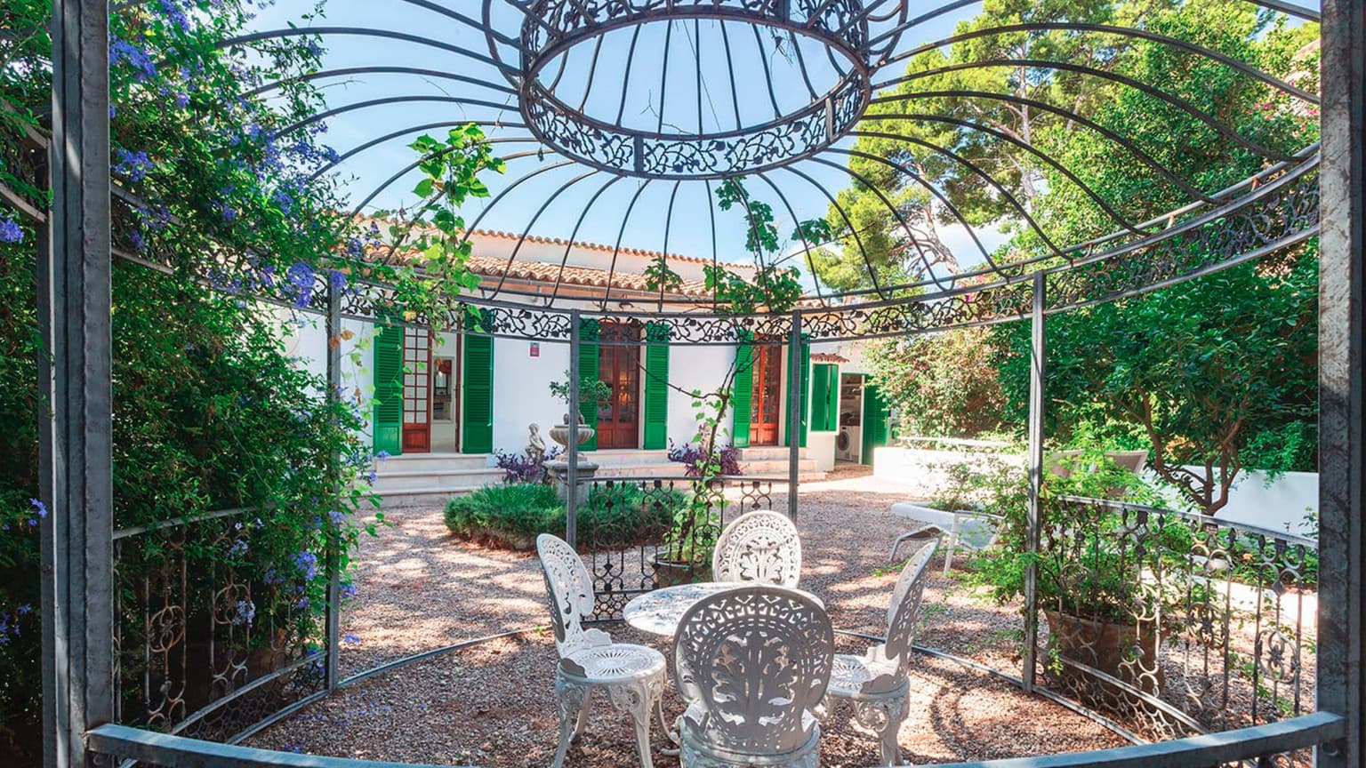 Spacious Mediterranean Villa in Palma Near the Beach - Gallery image 3