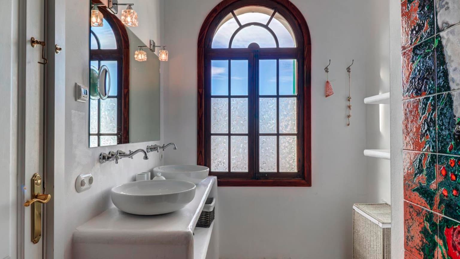 Spacious Mediterranean Villa in Palma Near the Beach - Gallery image 27