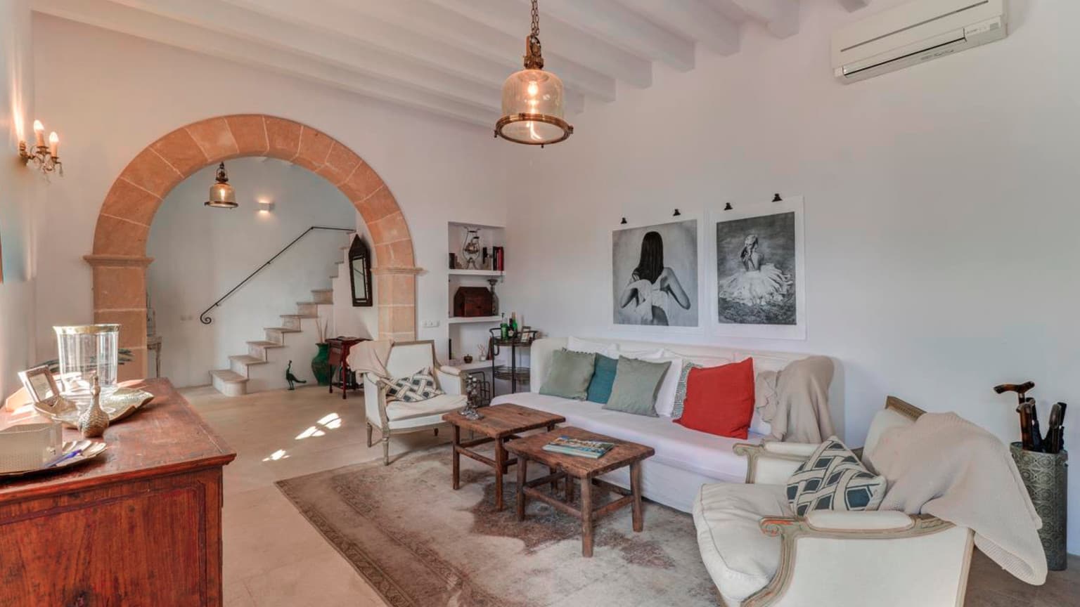 Spacious Mediterranean Villa in Palma Near the Beach - Gallery image 29