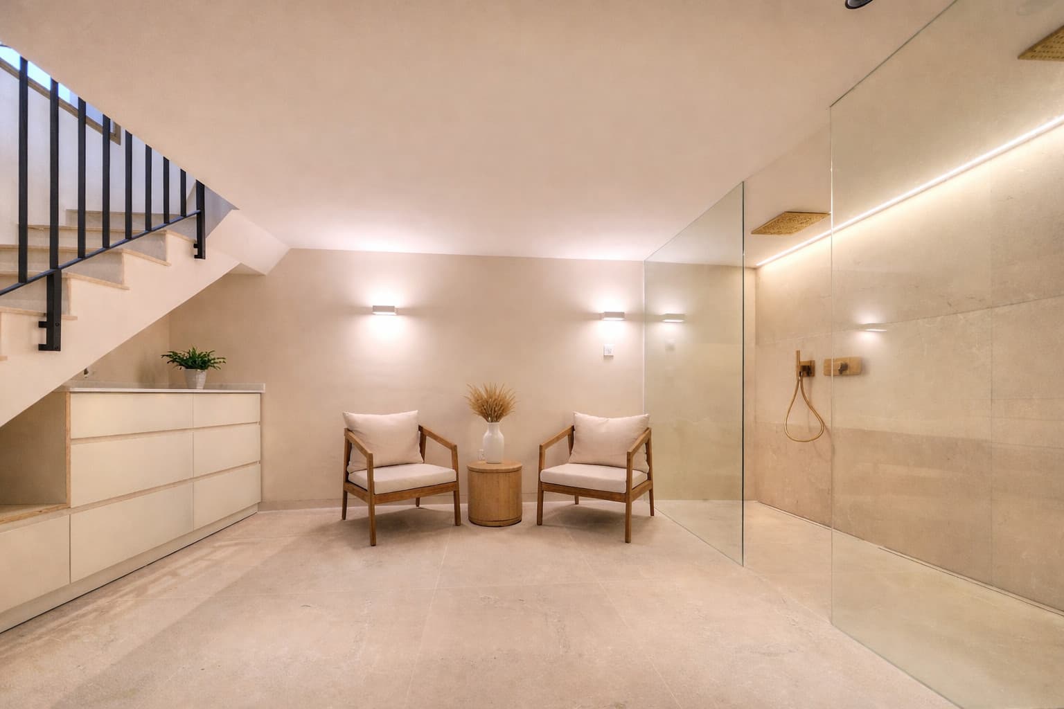 New-Build Villa with Spa and Panoramic Views over the Bay of Palma - Gallery image 23