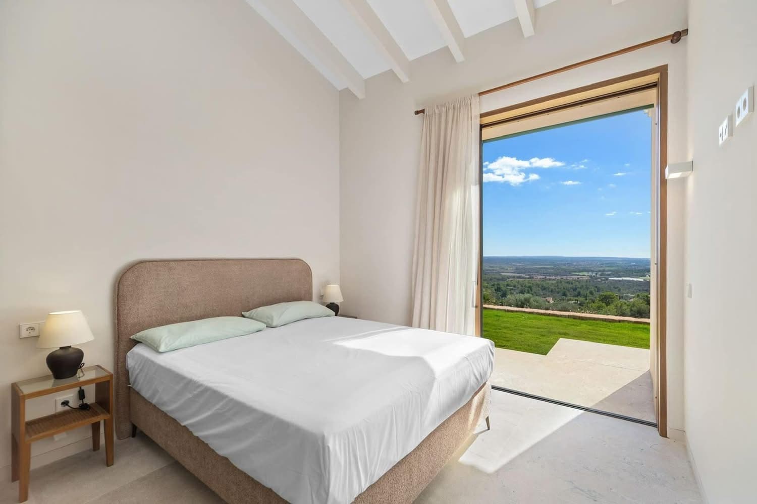 New-Build Villa with Spa and Panoramic Views over the Bay of Palma - Gallery image 18