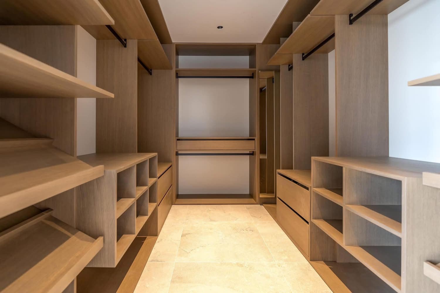 New-Build Villa with Spa and Panoramic Views over the Bay of Palma - Gallery image 11