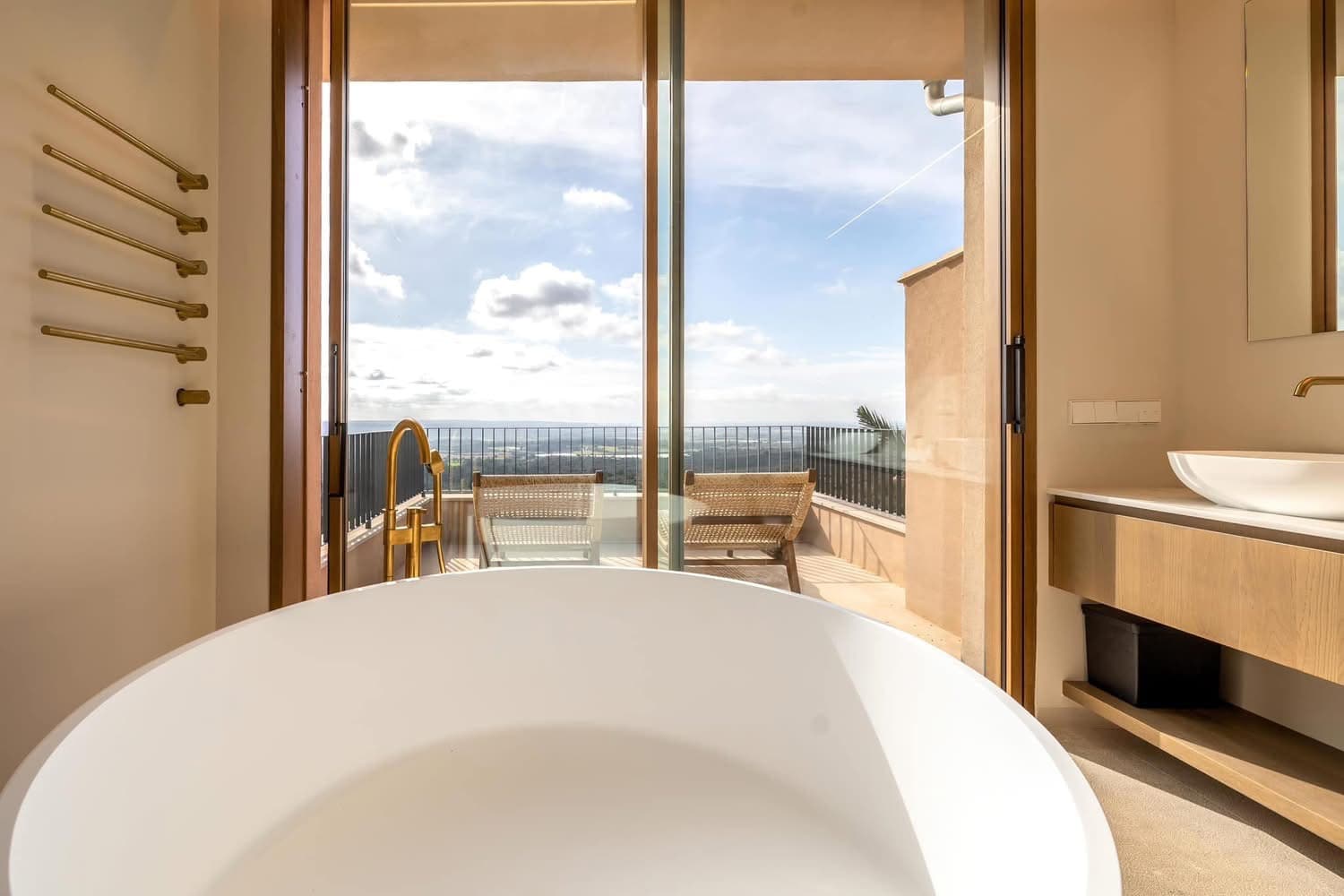 New-Build Villa with Spa and Panoramic Views over the Bay of Palma - Gallery image 15