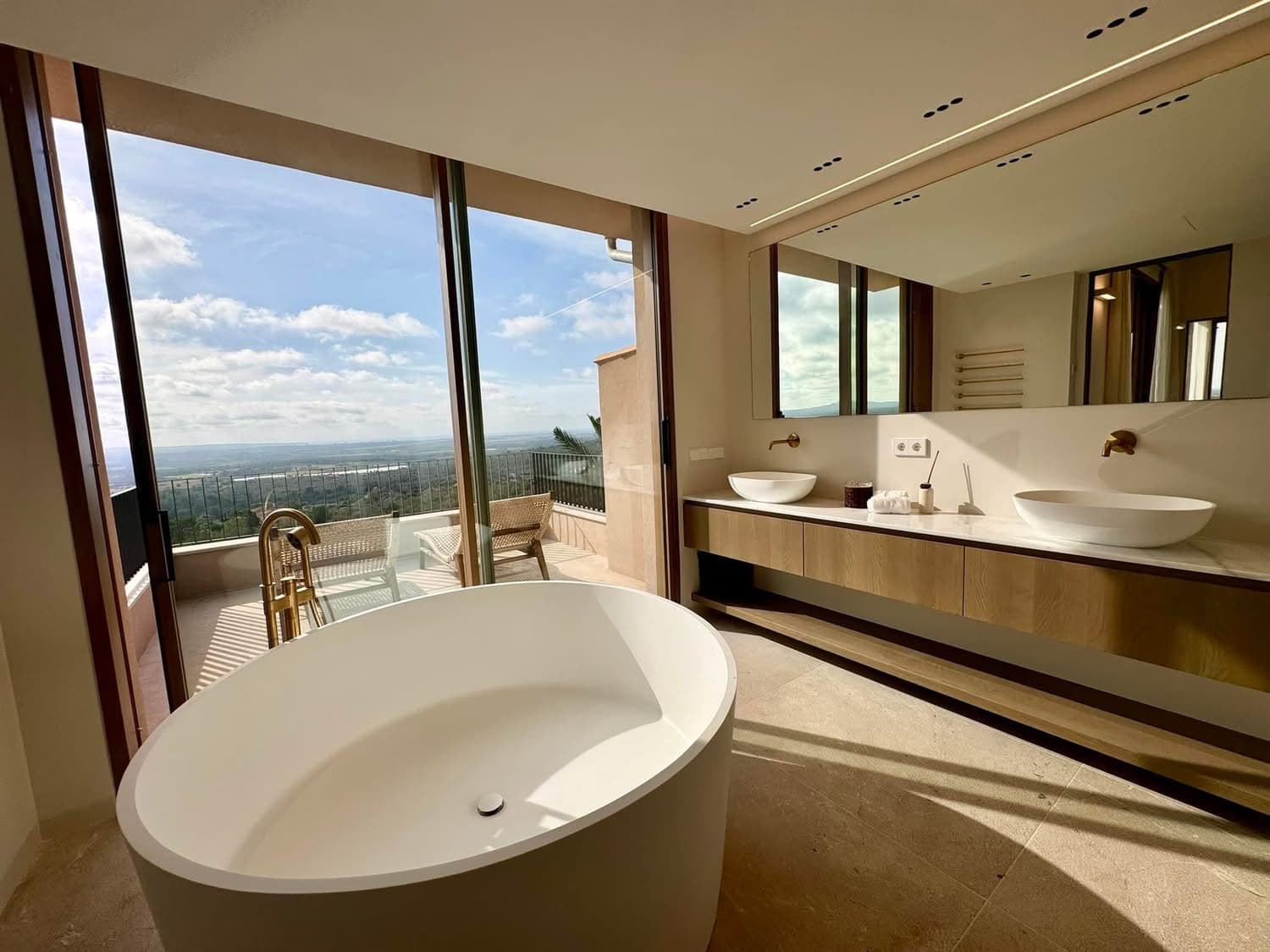 New-Build Villa with Spa and Panoramic Views over the Bay of Palma - Gallery image 14