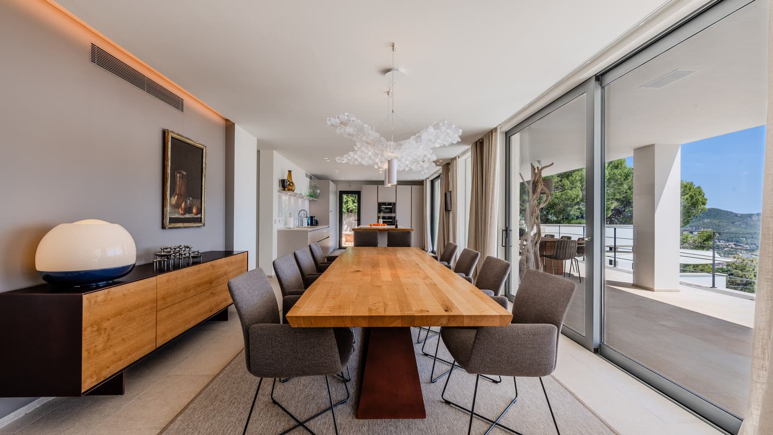 Renoverad Lyxvilla med Panoramautsikt över Hamnen - Gallery image 14