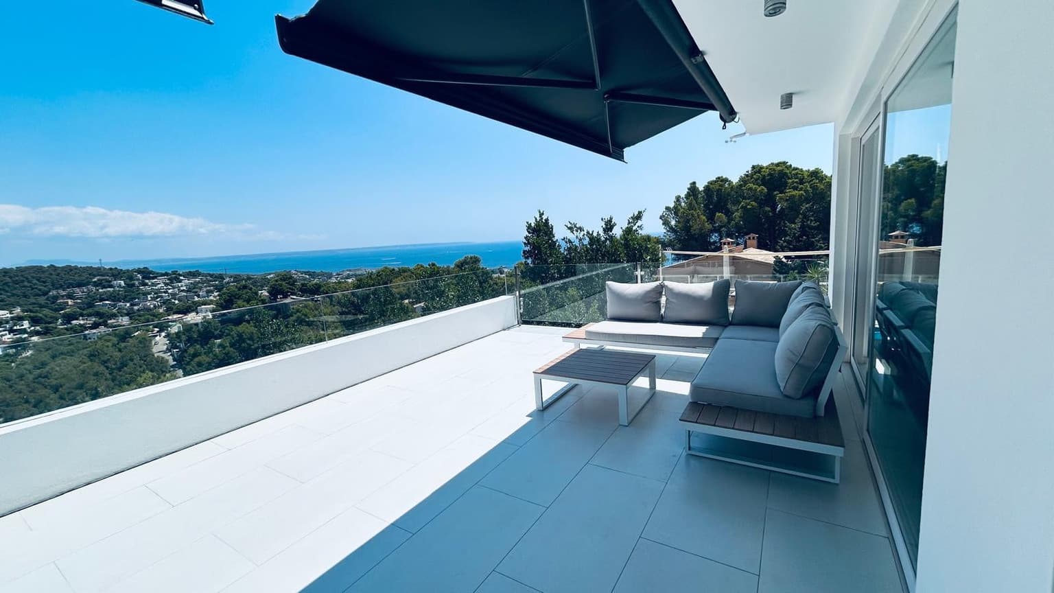 Beautiful Sea View Villa in Costa d'en Blanes, Mallorca - Gallery image 16