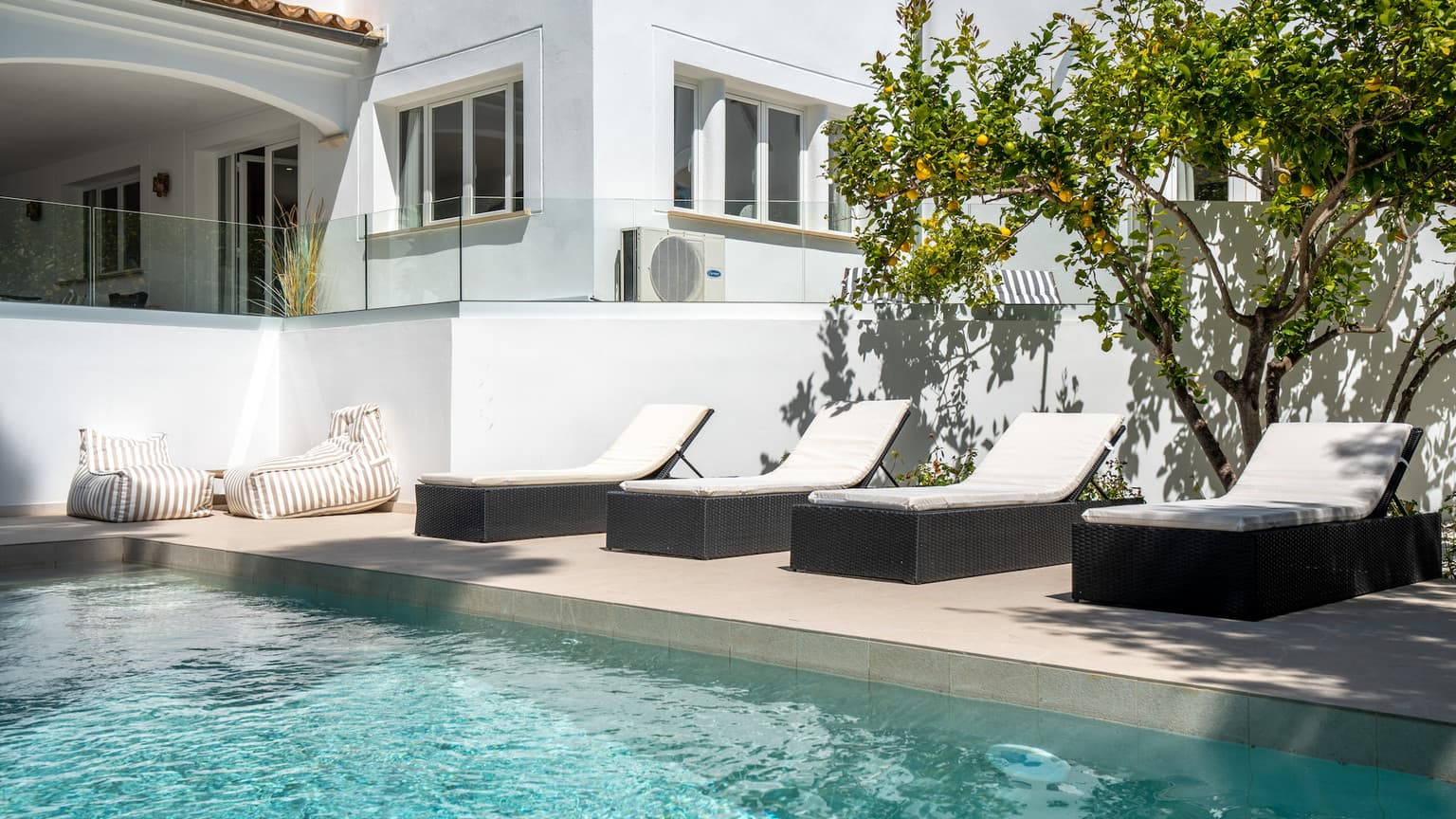 Modern Santa Ponsa Villa Four Beds Large Plot - Gallery image 7