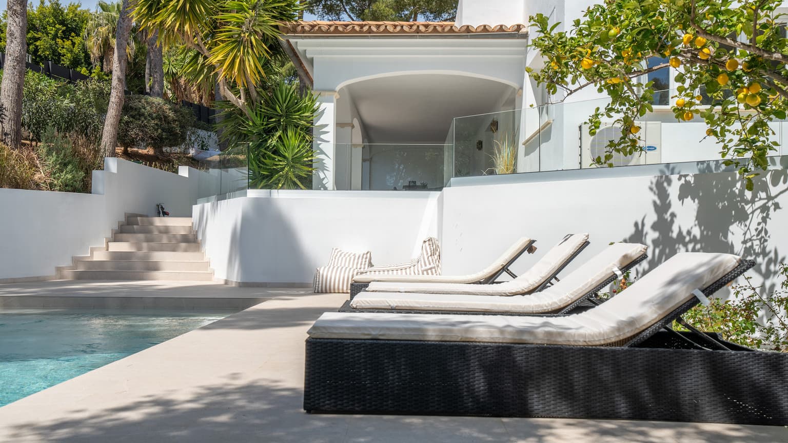 Modern Santa Ponsa Villa Four Beds Large Plot - Gallery image 33