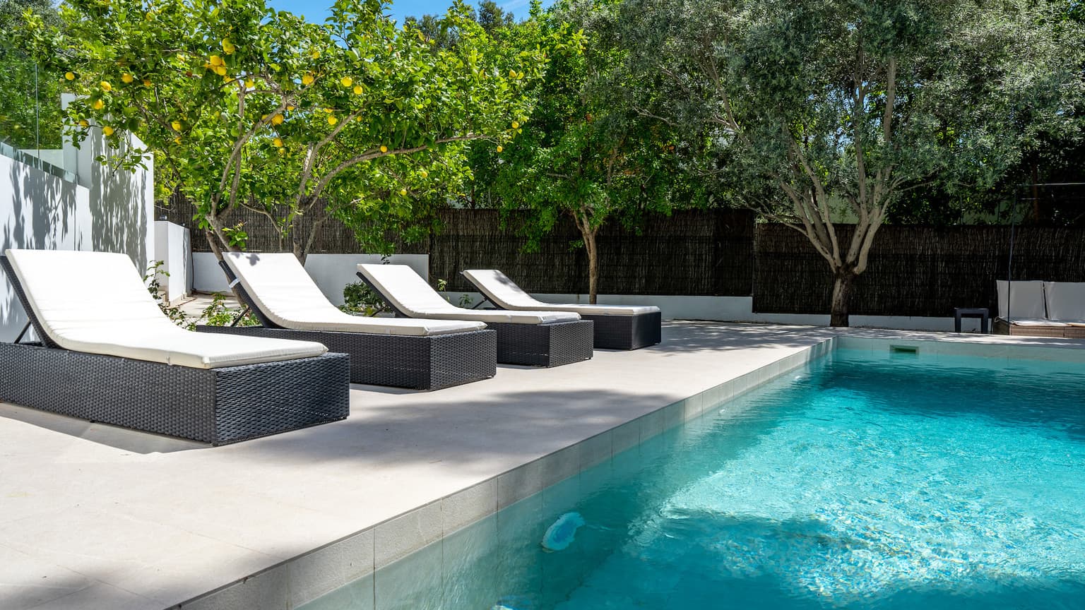 Modern Santa Ponsa Villa Four Beds Large Plot - Gallery image 2