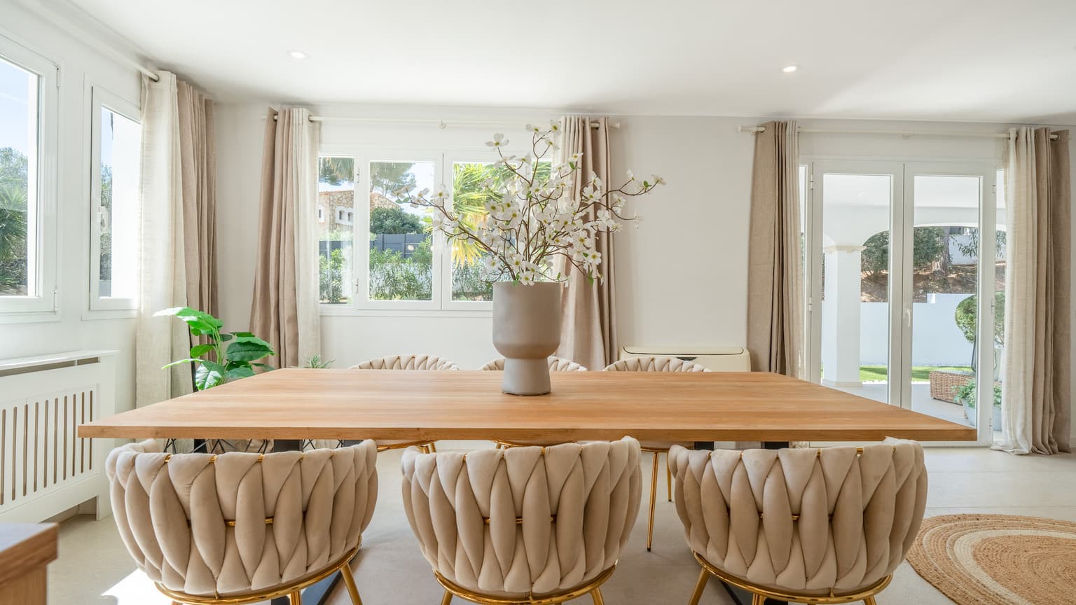 Modern Santa Ponsa Villa Four Beds Large Plot - Gallery image 11