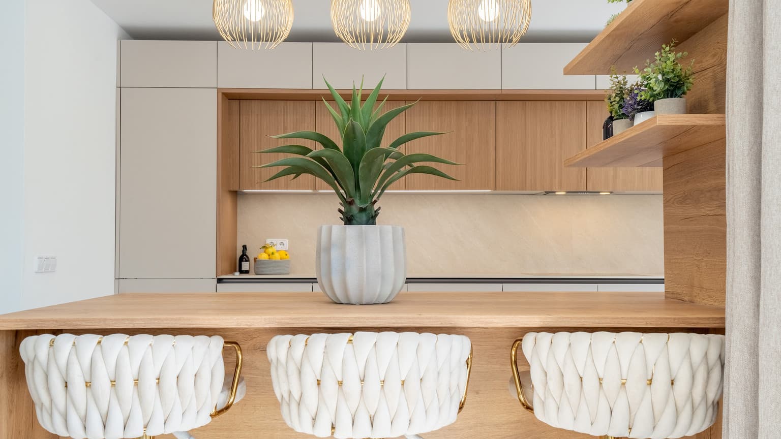 Modern Santa Ponsa Villa Four Beds Large Plot - Gallery image 12