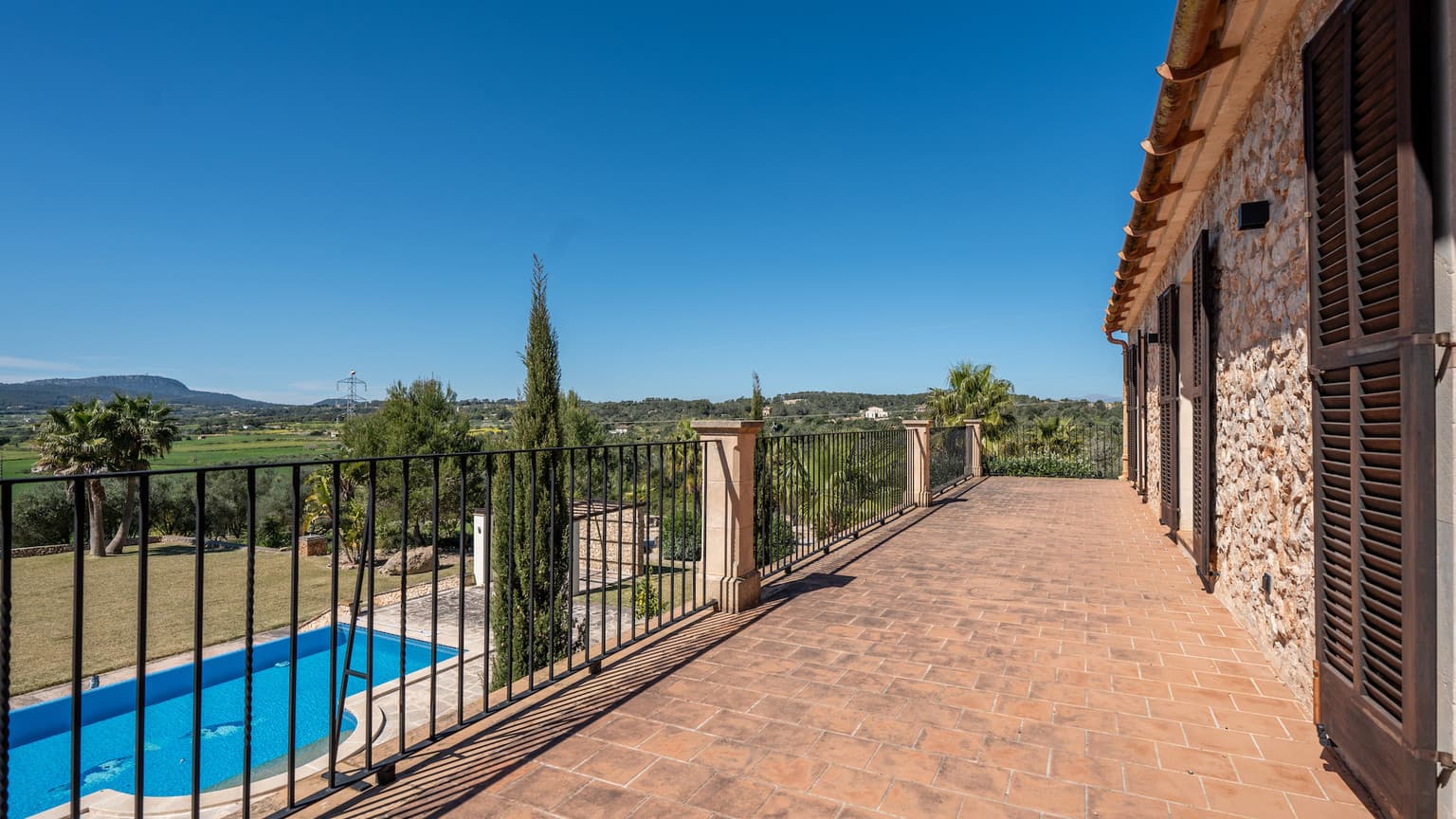 Modern Finca With Seven Bedrooms And Pool - Gallery image 21