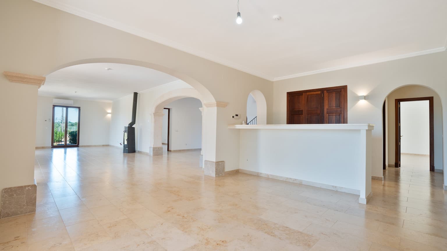 Modern Finca With Seven Bedrooms And Pool - Gallery image 5