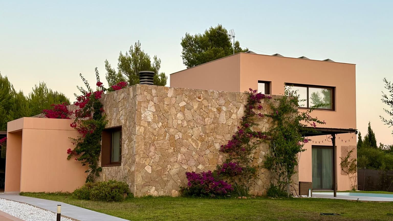 Modern Bunyola Villa With Pool and Views - Gallery image 1