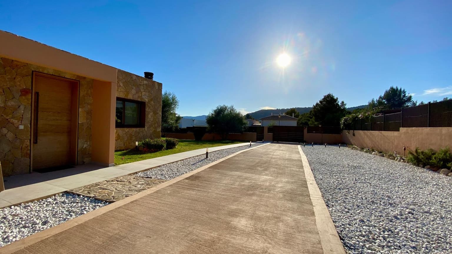 Modern Bunyola Villa With Pool and Views - Gallery image 3