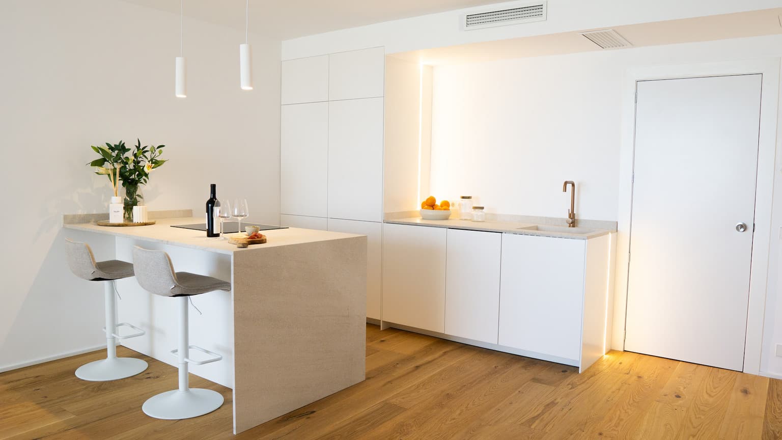 Harbourfront Living Refined - Gallery image 5