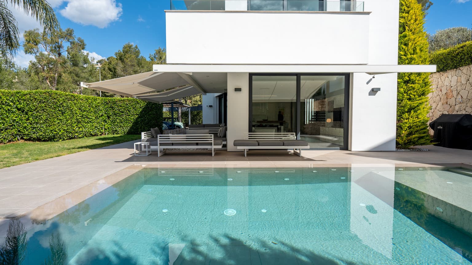 Modern Detached Villa in Son Vida - Gallery image 3