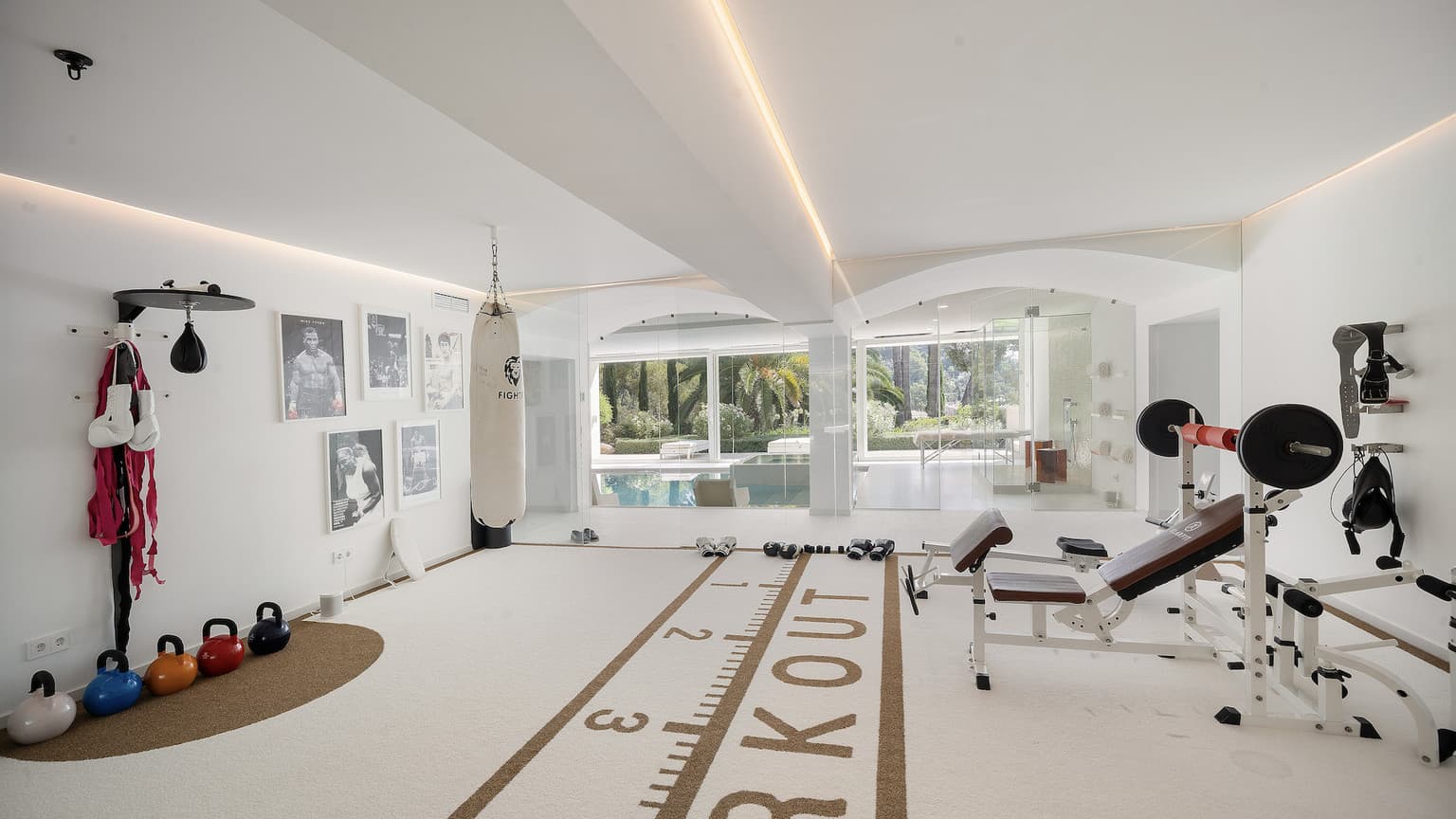Neoclassical Designer Villa with Beautiful Garden - Gallery image 12