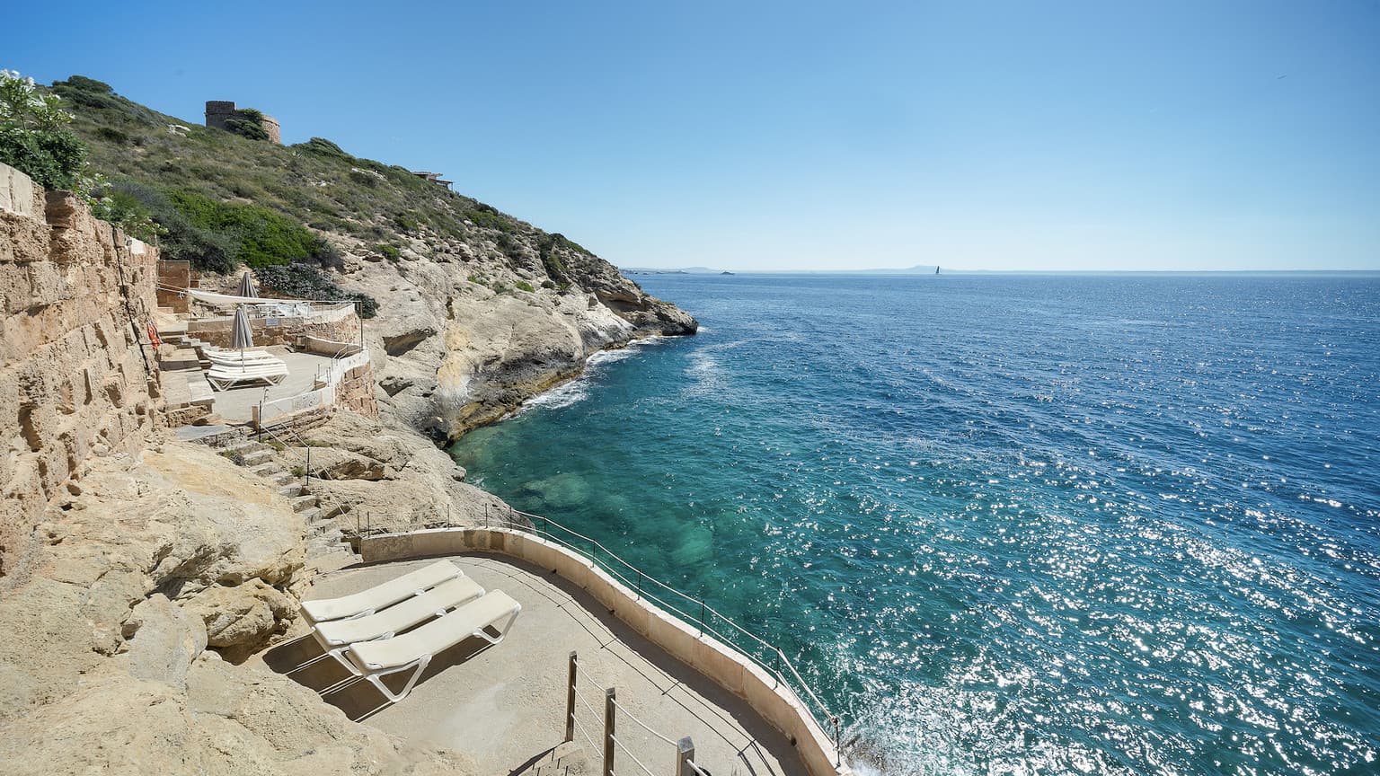 Direct Sea Access Townhouse for Long Term Rent - Gallery image 2