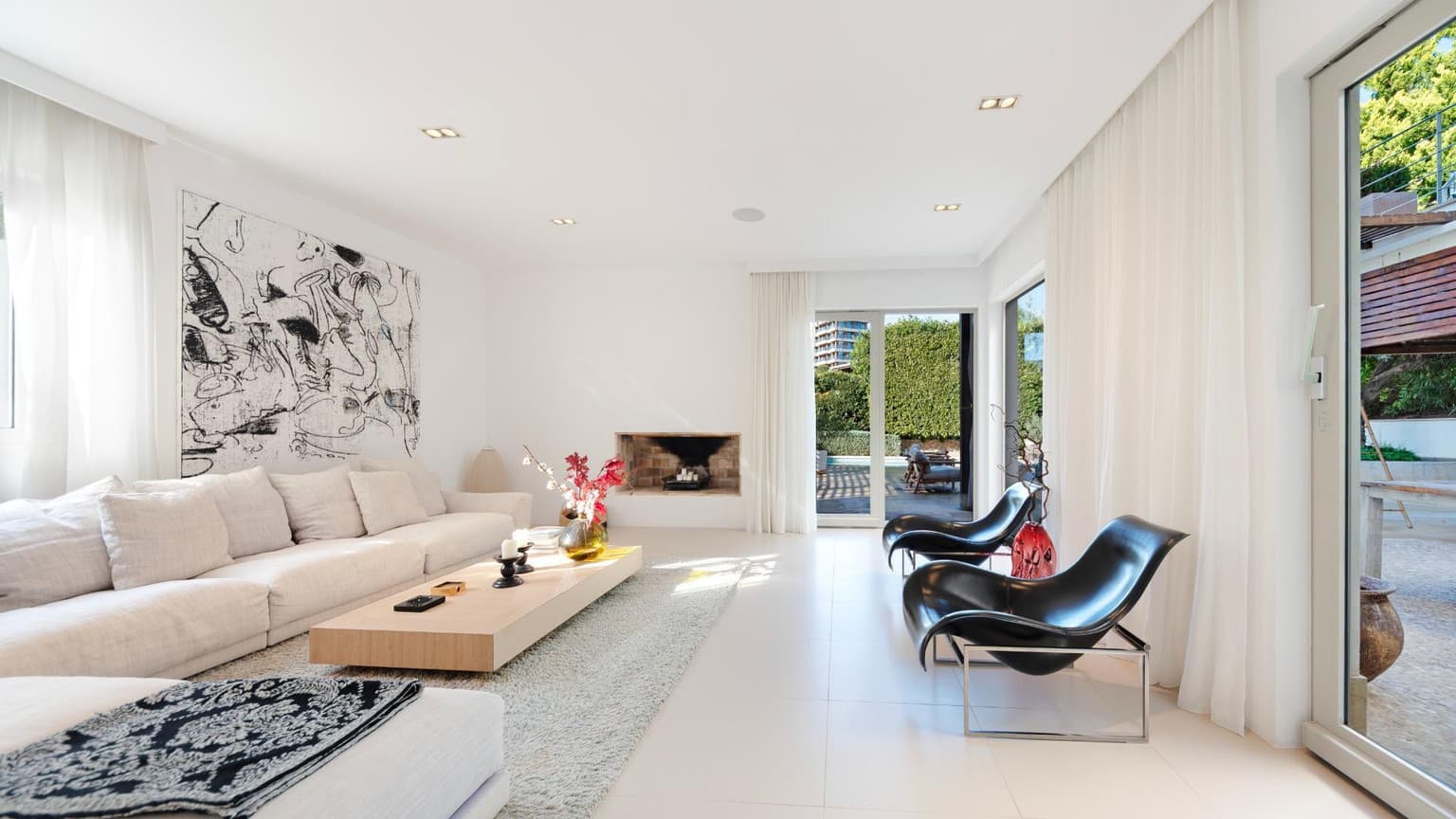 Modern Six Bedroom Villa in Sunny Old Bendinat - Gallery image 8