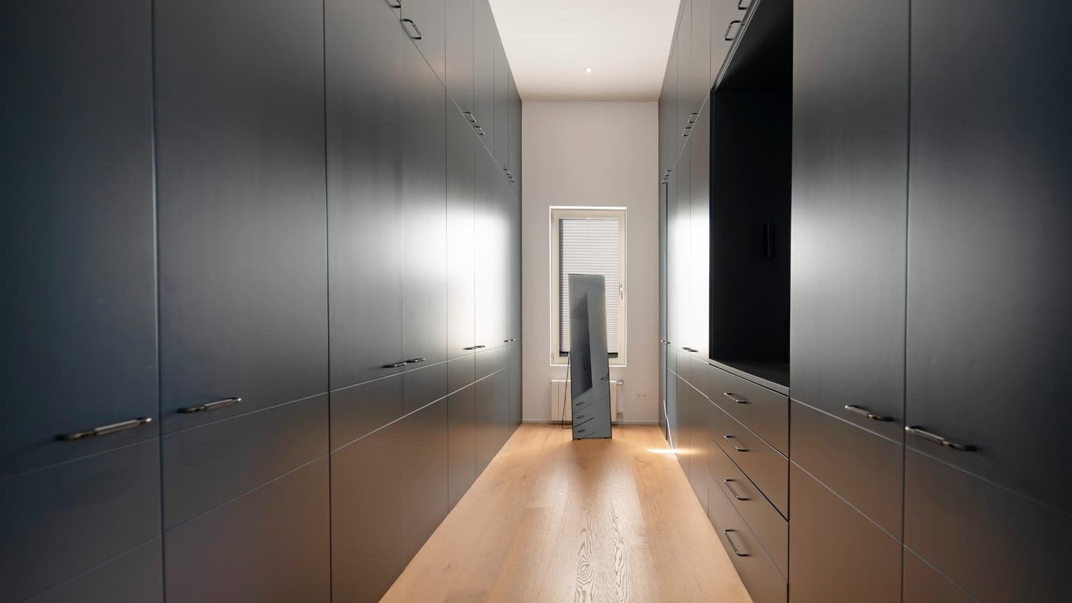 Modern Six Bedroom Villa in Sunny Old Bendinat - Gallery image 12