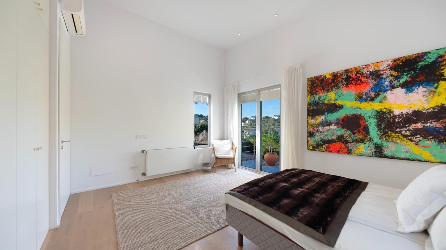 Modern Six Bedroom Villa in Sunny Old Bendinat - Gallery image 16