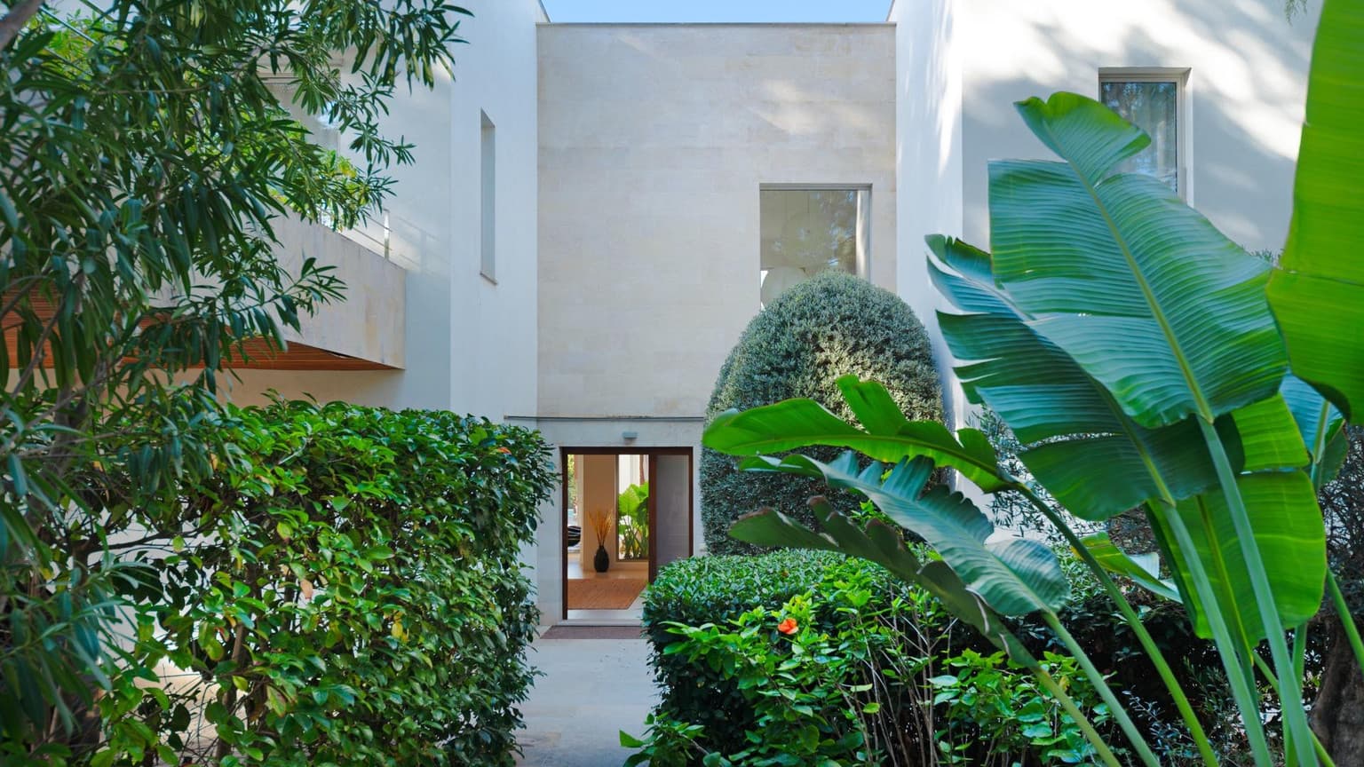 Modern Six Bedroom Villa in Sunny Old Bendinat - Gallery image 20