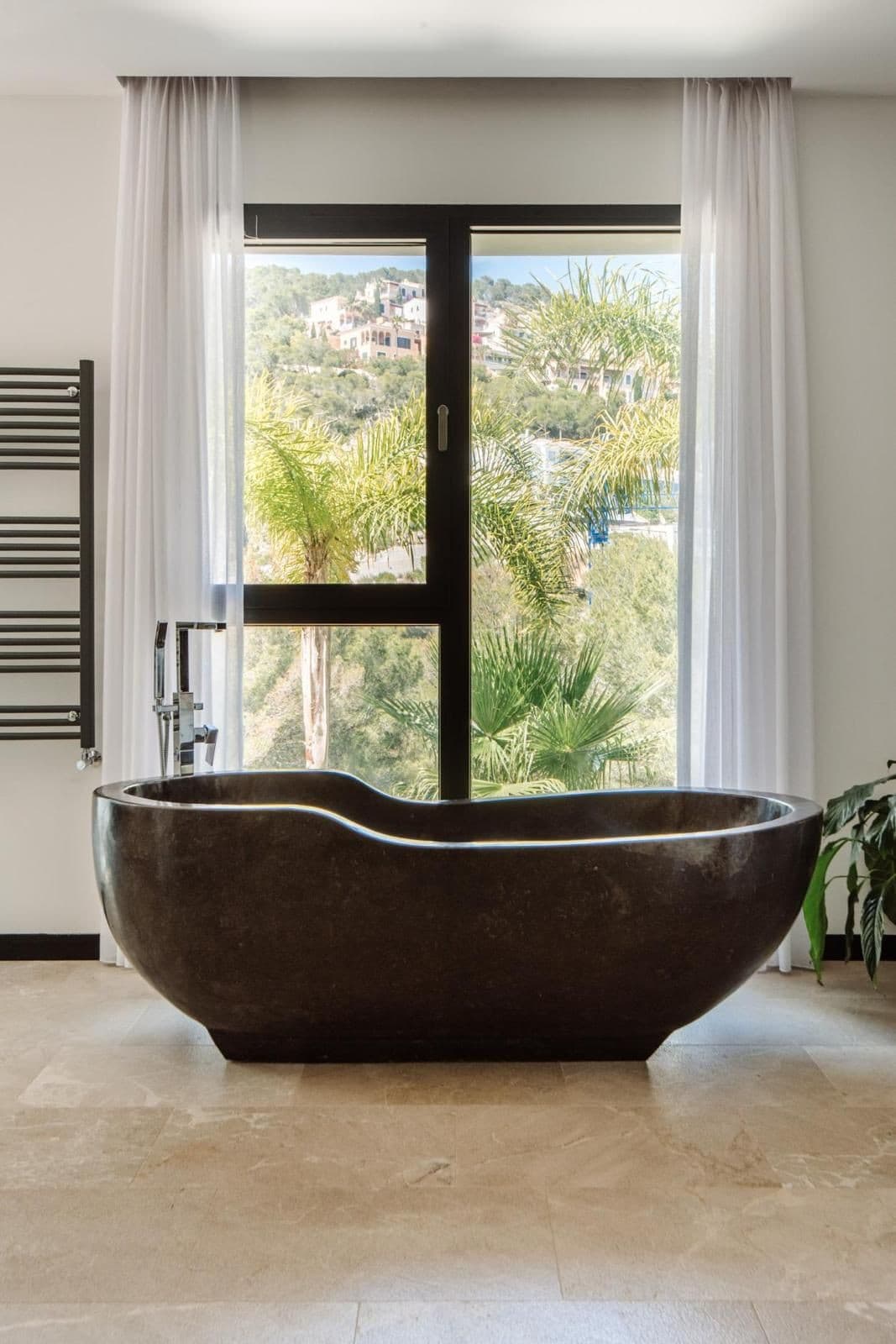 Spacious Villa with Pool in Sunny Costa Den Blanes - Gallery image 12