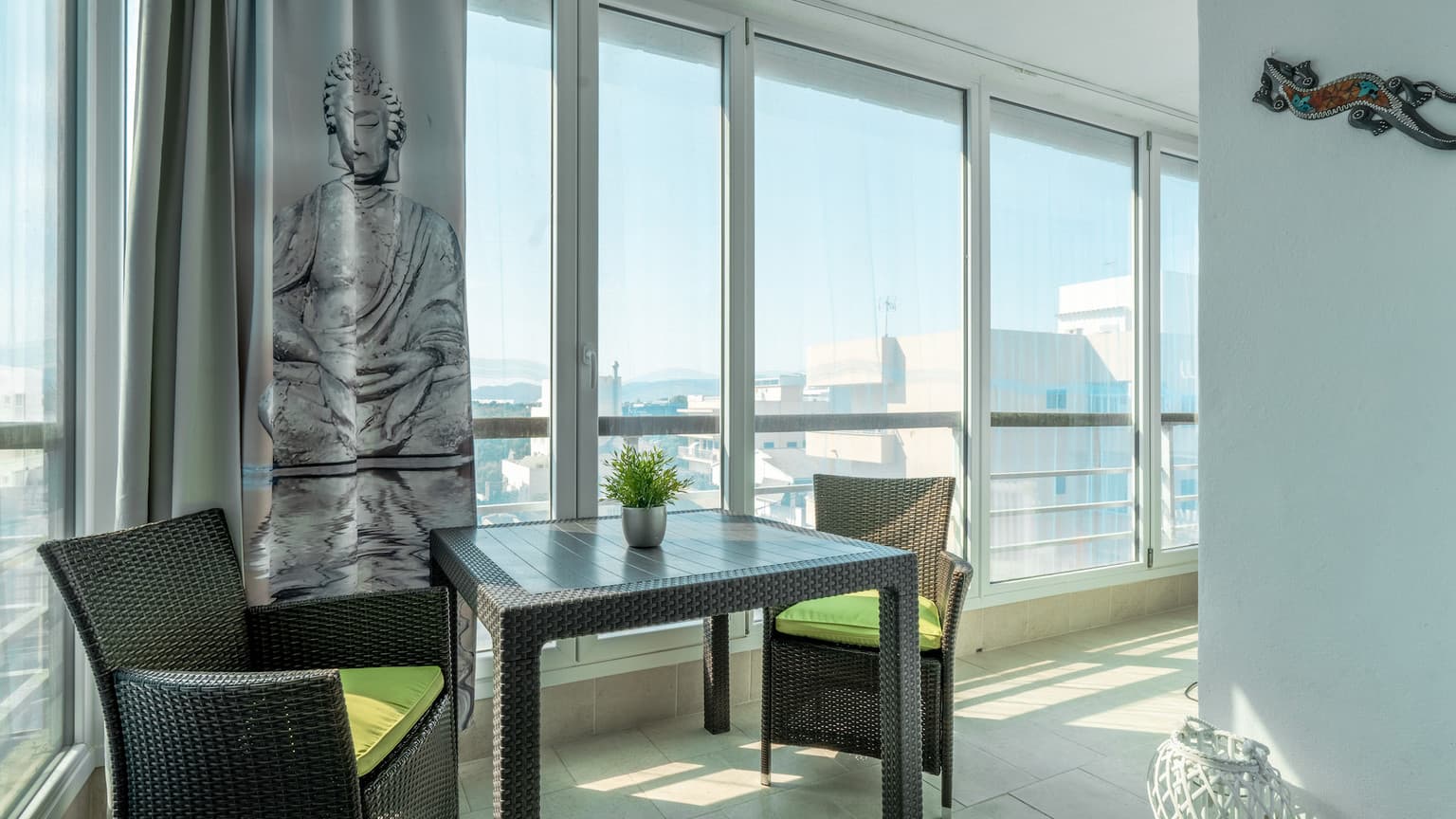 Contemporary Loft with Partial Sea Views on the Seafront in Les Meravelles – Playa de Palma - Gallery image 3