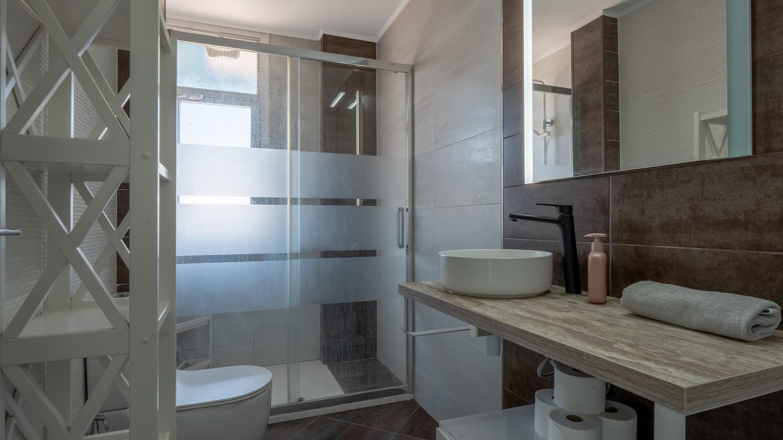 Contemporary Loft with Partial Sea Views on the Seafront in Les Meravelles – Playa de Palma - Gallery image 11