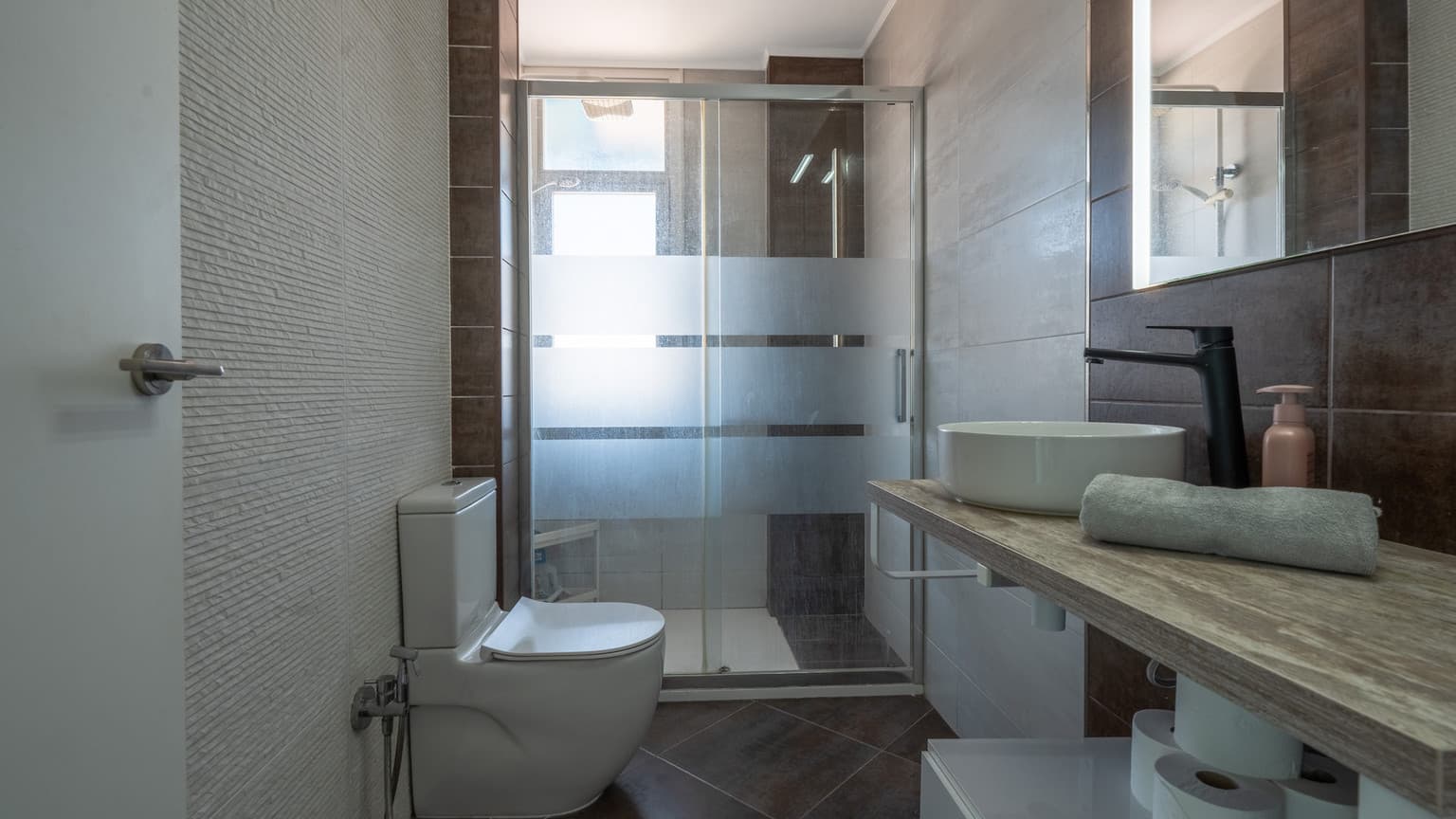 Contemporary Loft with Partial Sea Views on the Seafront in Les Meravelles – Playa de Palma - Gallery image 12