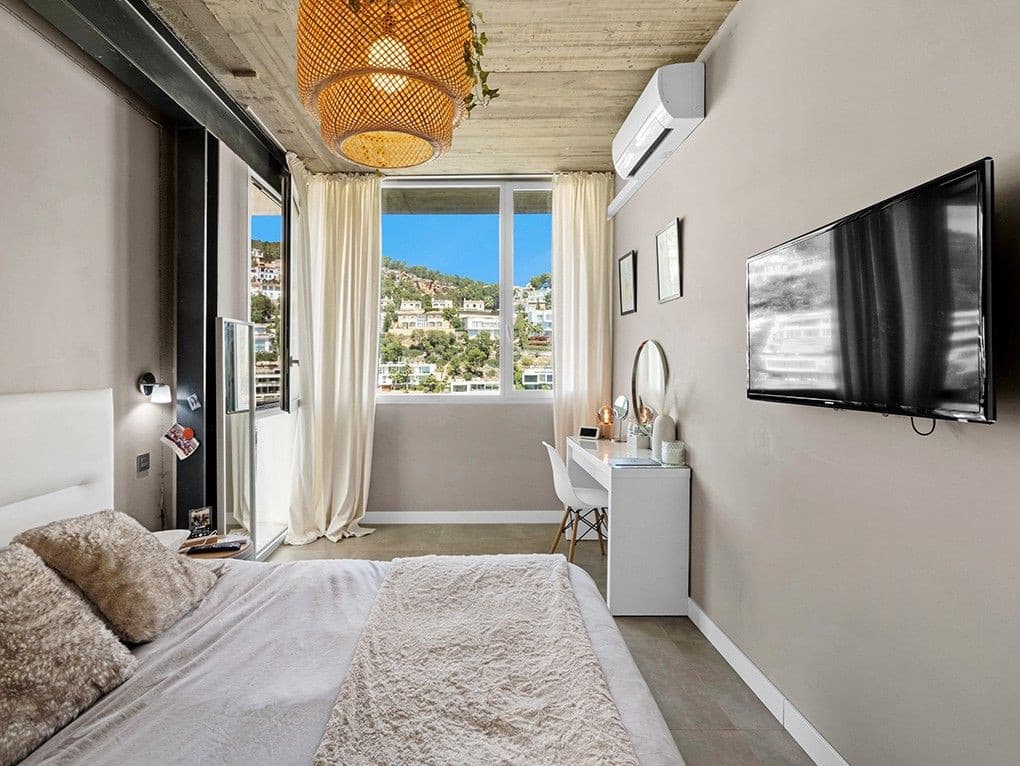 Modern Costa Den Blanes Villa with Pool For Sale - Gallery image 10