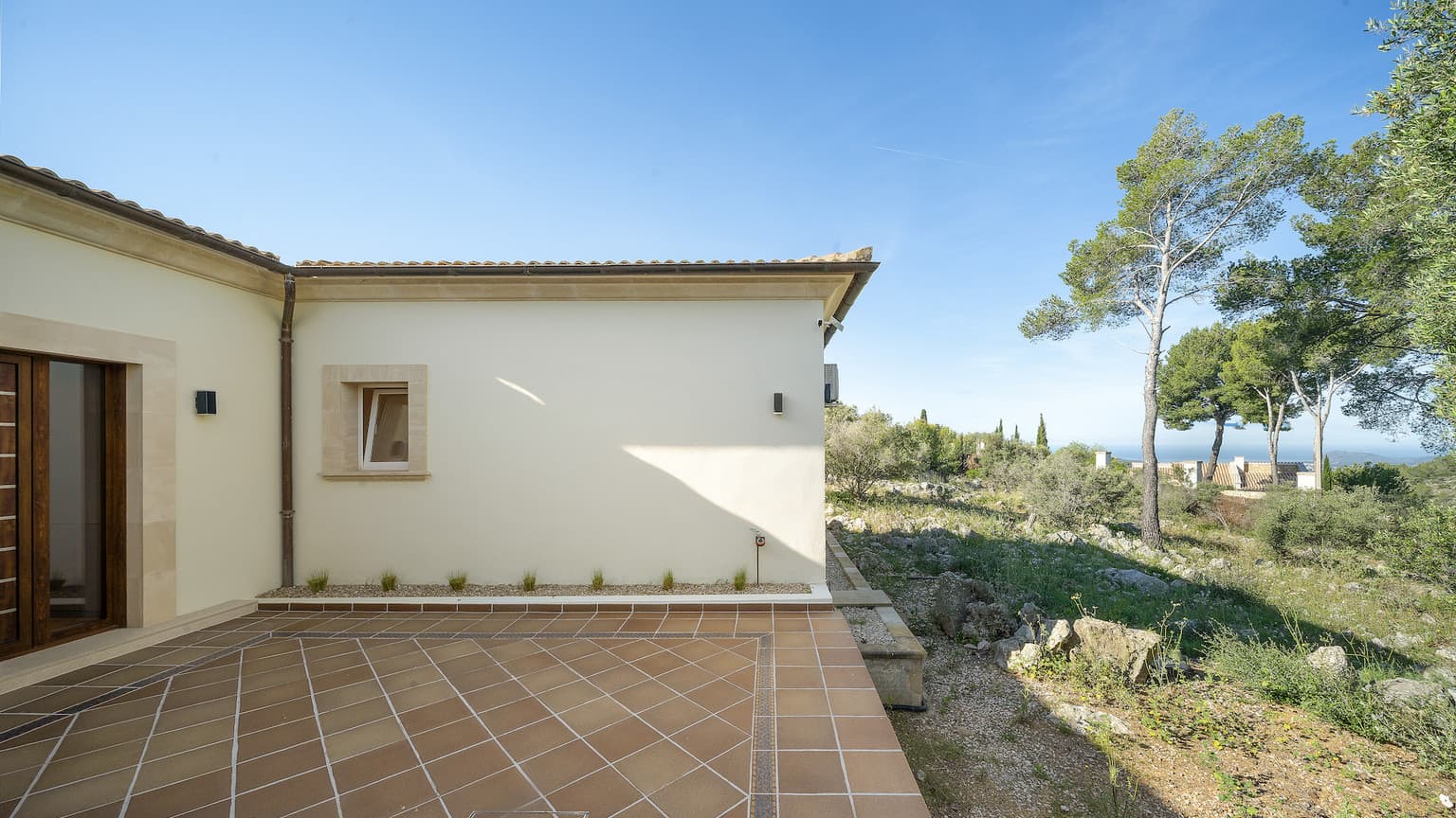 Modern Calvia Villa - Gallery image 12