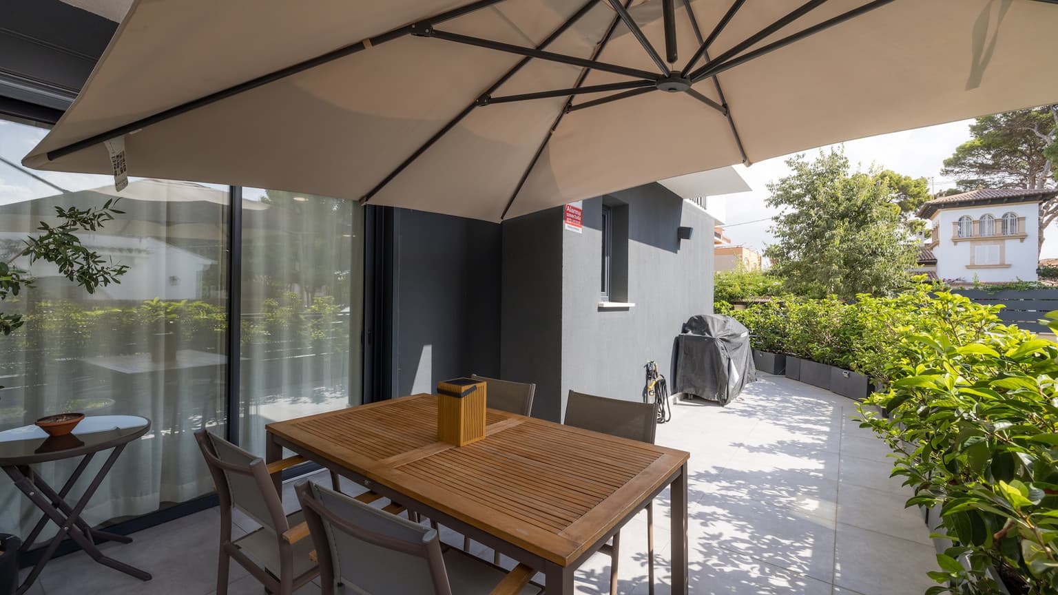 Modern Groundfloor Apartment with garden for rent in new complex, 3 minute walk from Beach - Gallery image 14