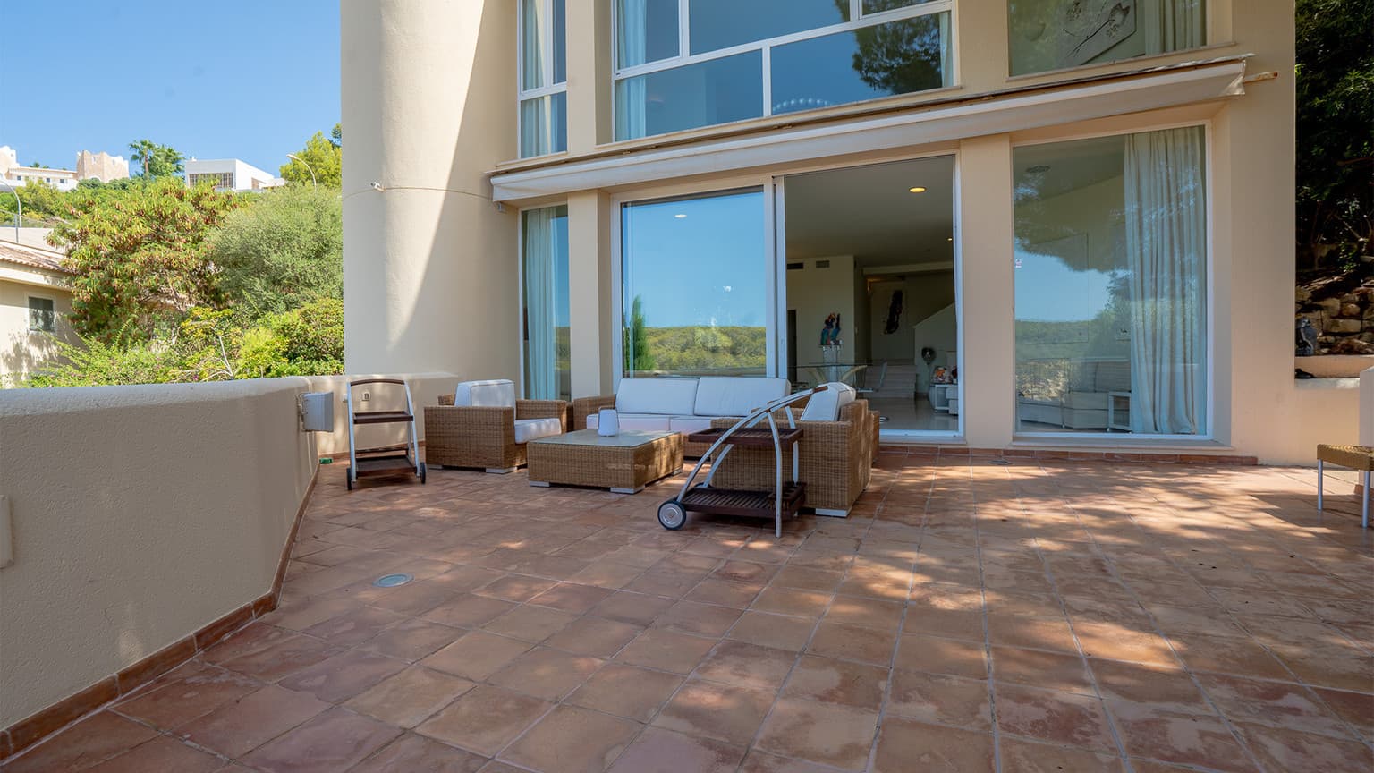 Seafront Villa with Marina & Sea Access in Sol de Mallorca - Gallery image 2