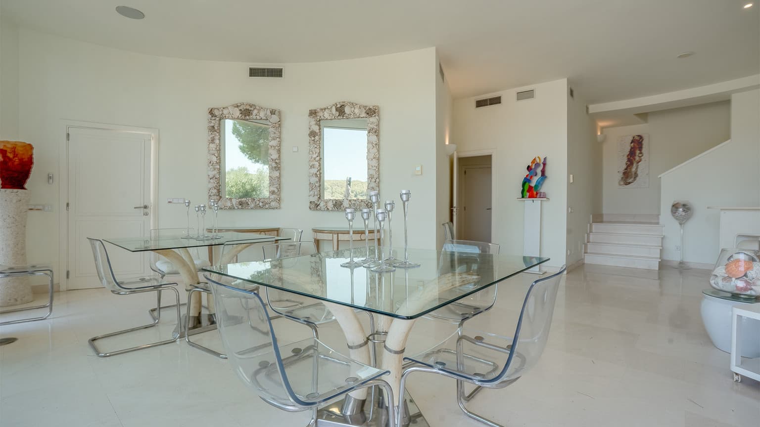 Seafront Villa with Marina & Sea Access in Sol de Mallorca - Gallery image 6