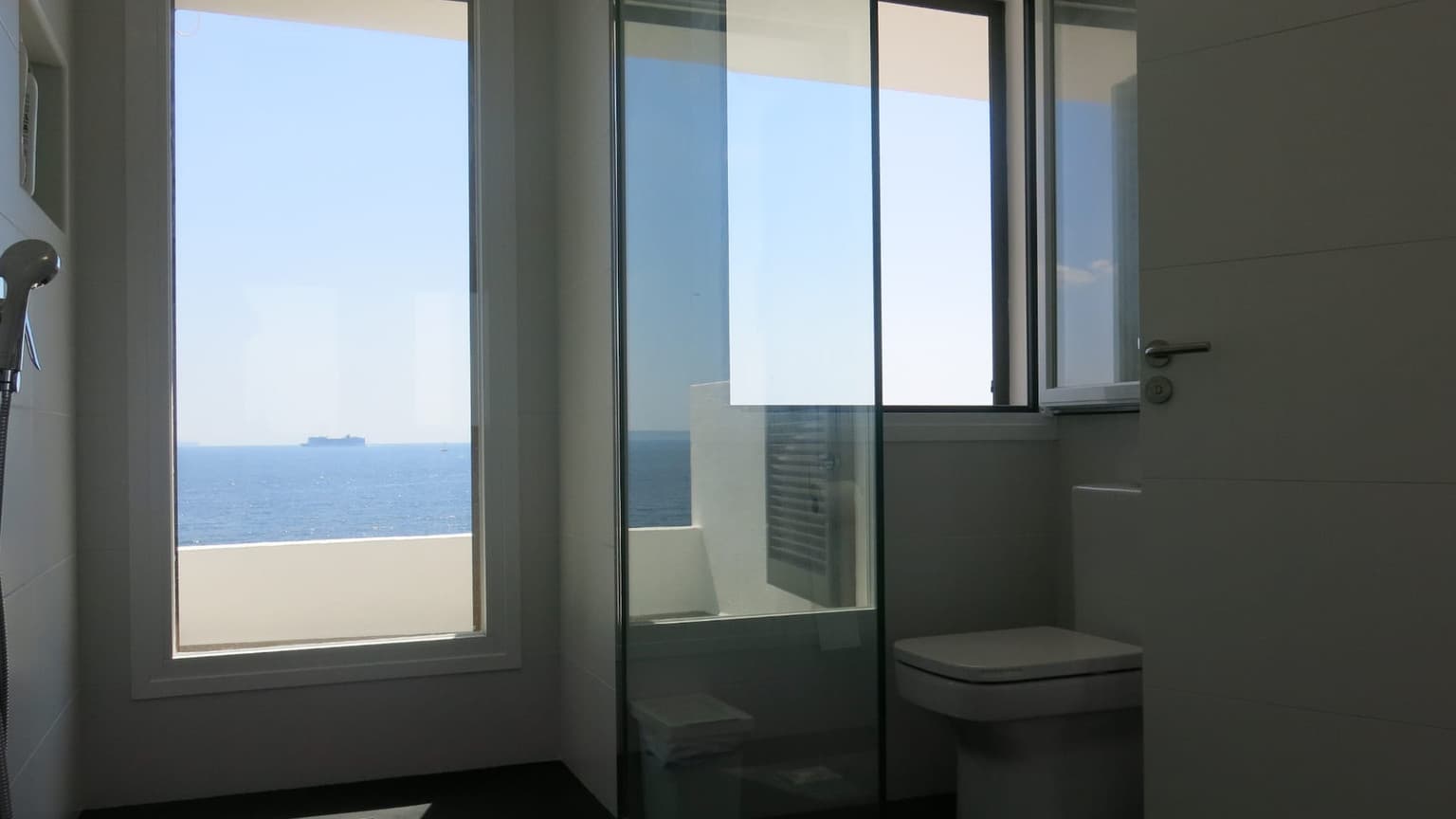 For Monthly or longterm rent Townhouse with direct Sea Access - Gallery image 16