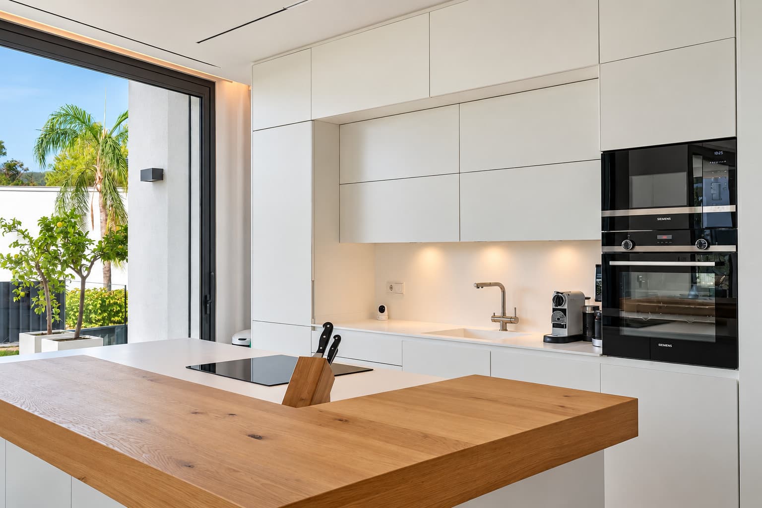 Modern Detached Villa in Son Vida - Gallery image 9
