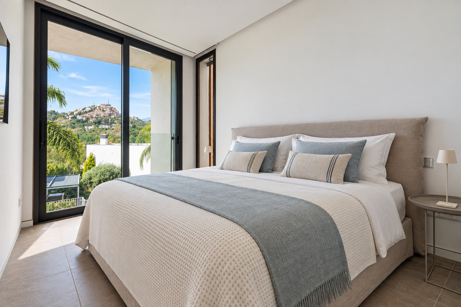 Modern Detached Villa in Son Vida - Gallery image 10