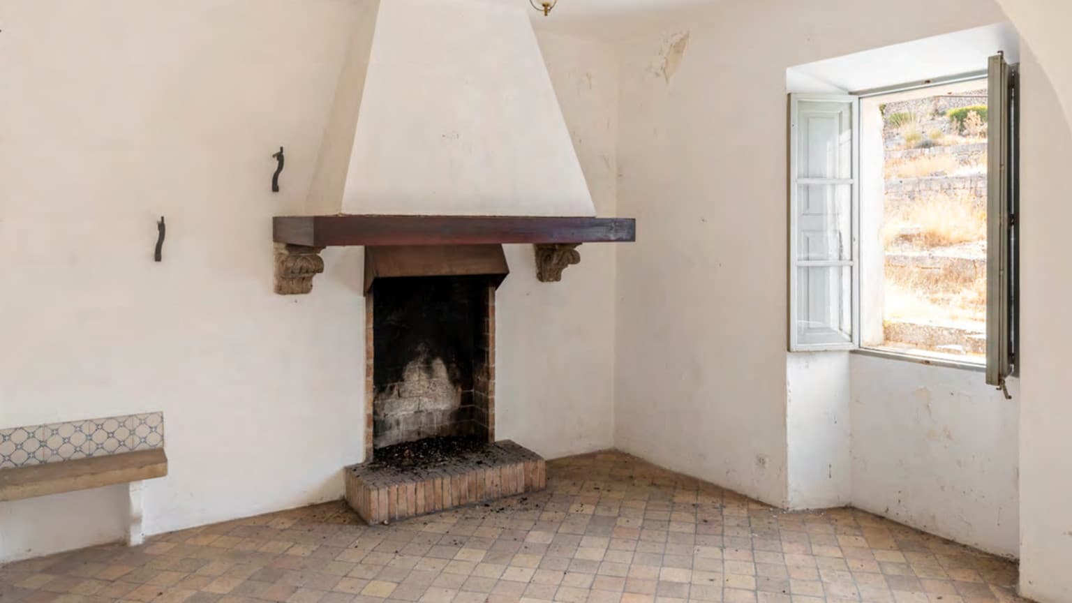Historic Finca with Agrotourism Licence and 1,000 Olive Trees in Alaró - Gallery image 9