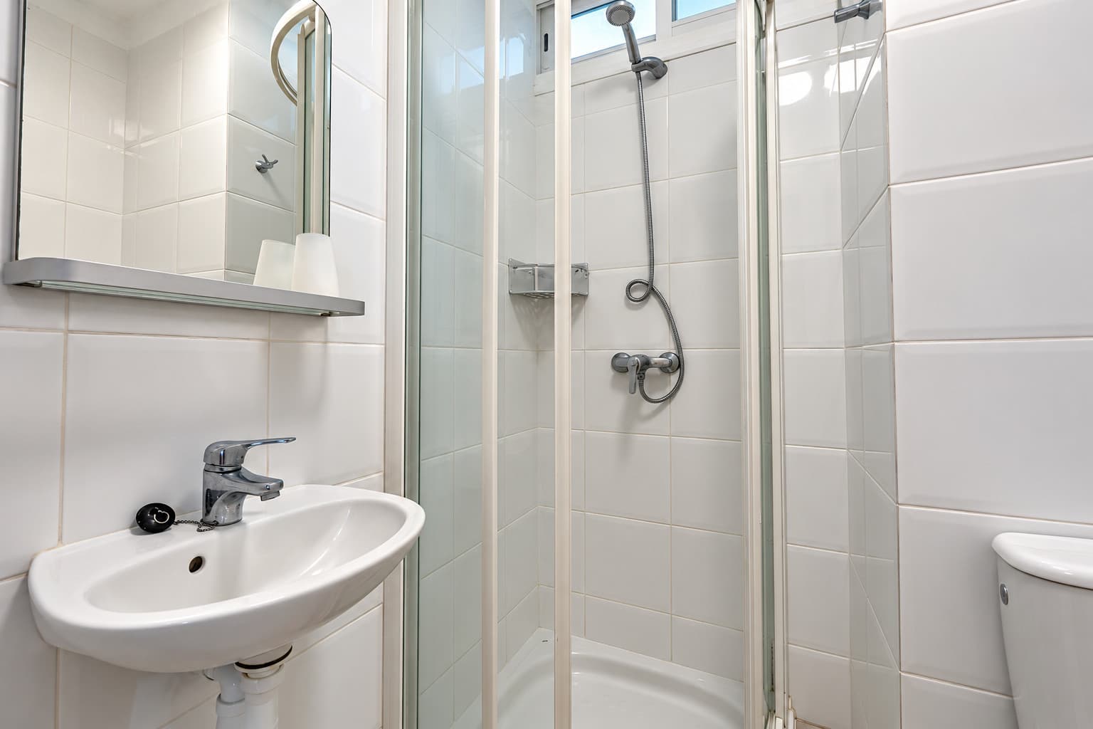 First Sealine Apartment with breathtaking Seaview, sea and beach acces overlooking Port Adriano - Gallery image 11